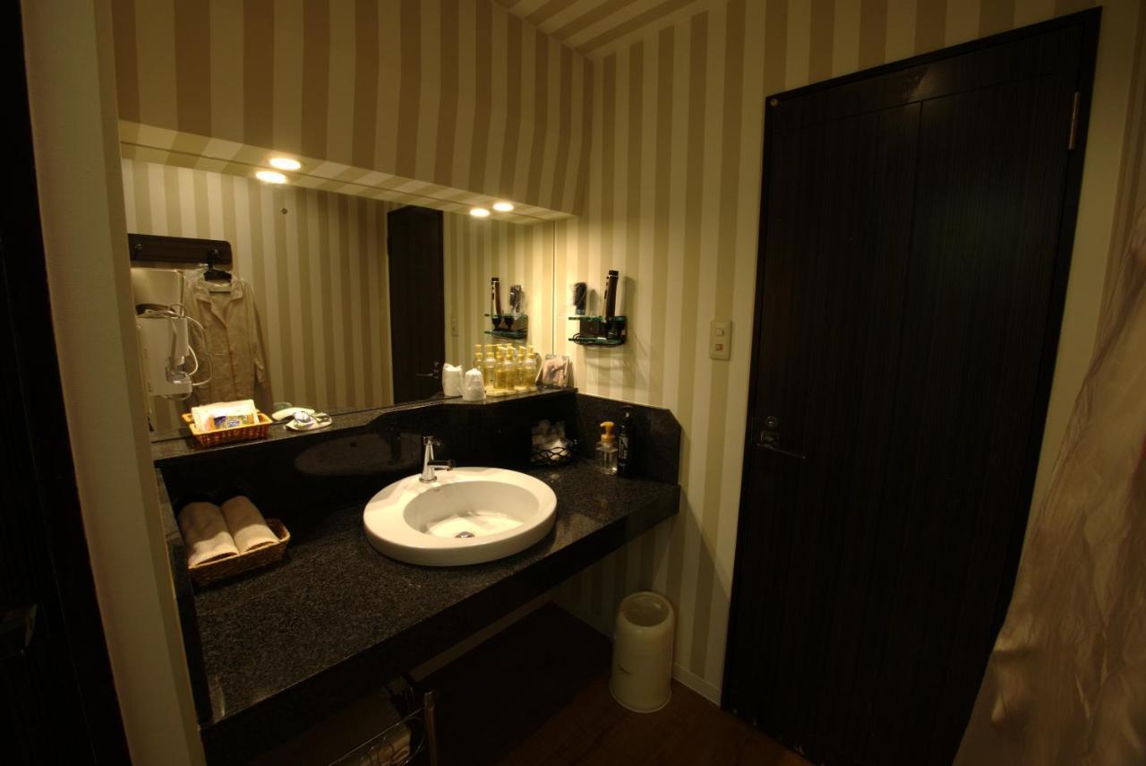 נגויה Hotel Allure (Adults Only) מראה חיצוני תמונה
