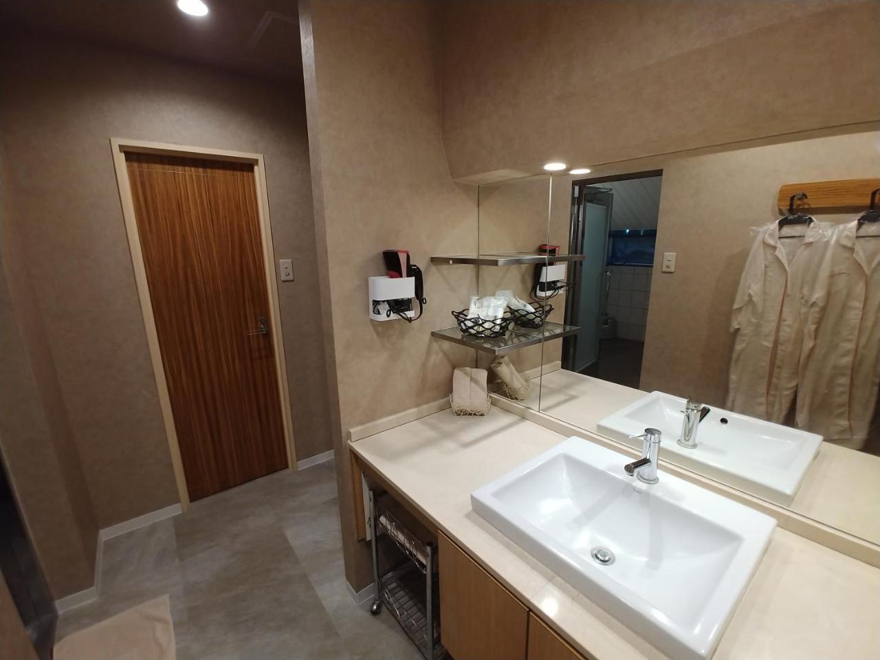 נגויה Hotel Allure (Adults Only) מראה חיצוני תמונה