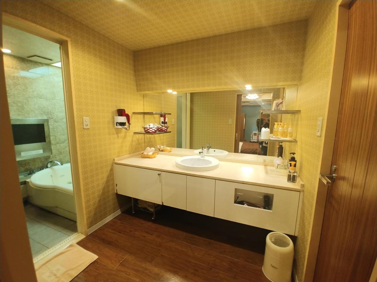 נגויה Hotel Allure (Adults Only) מראה חיצוני תמונה