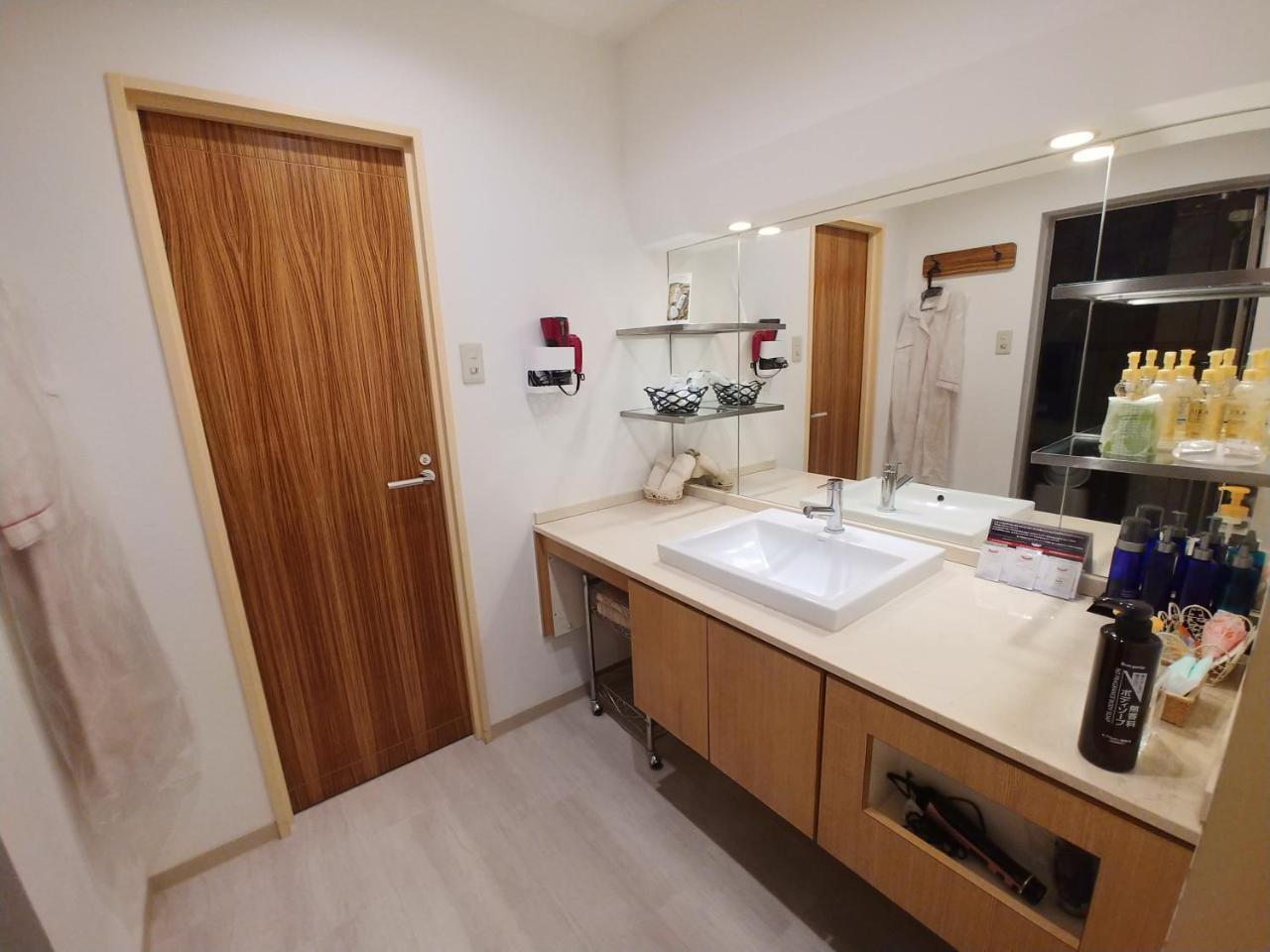 נגויה Hotel Allure (Adults Only) מראה חיצוני תמונה
