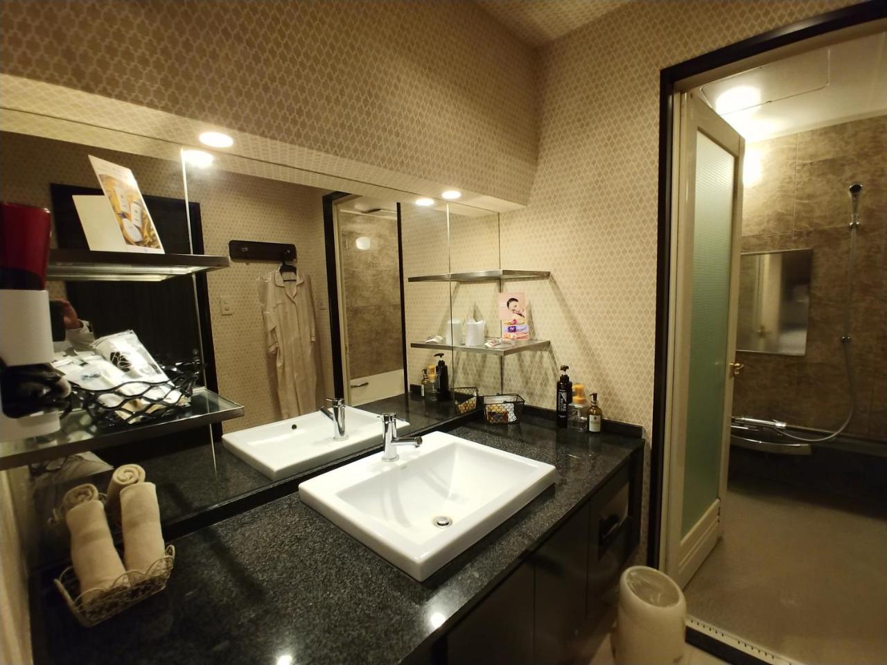 נגויה Hotel Allure (Adults Only) מראה חיצוני תמונה